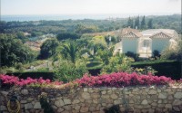 Flott utsikt over Middelhavet. Marbella ligger 9 km vestover mot hyre i bildet. Kun 30 minutter til flyplassen i Malaga.